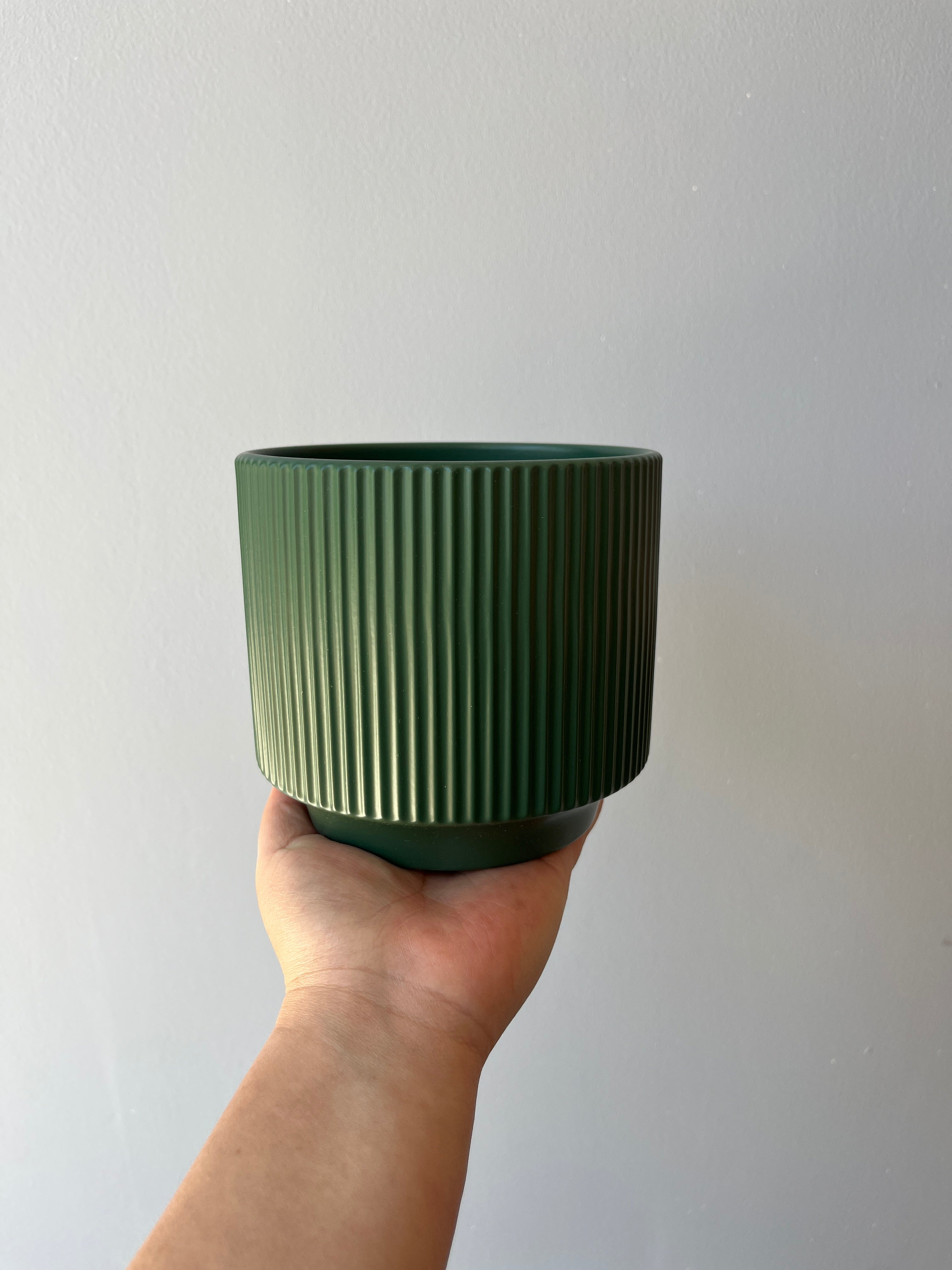 MACETERO DE CERAMICA LINEAS