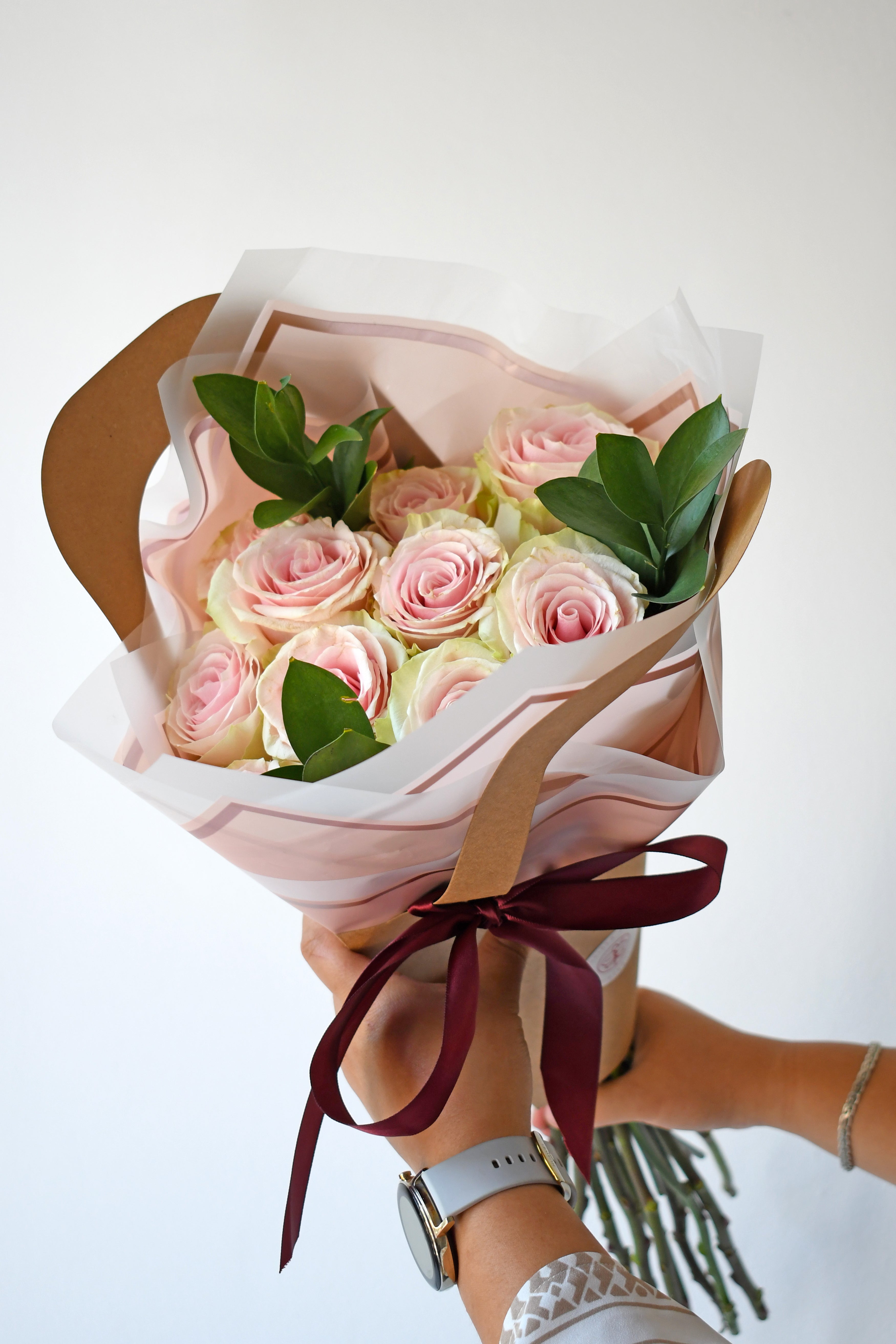 Ramo de 10 rosas en tono rosadas
